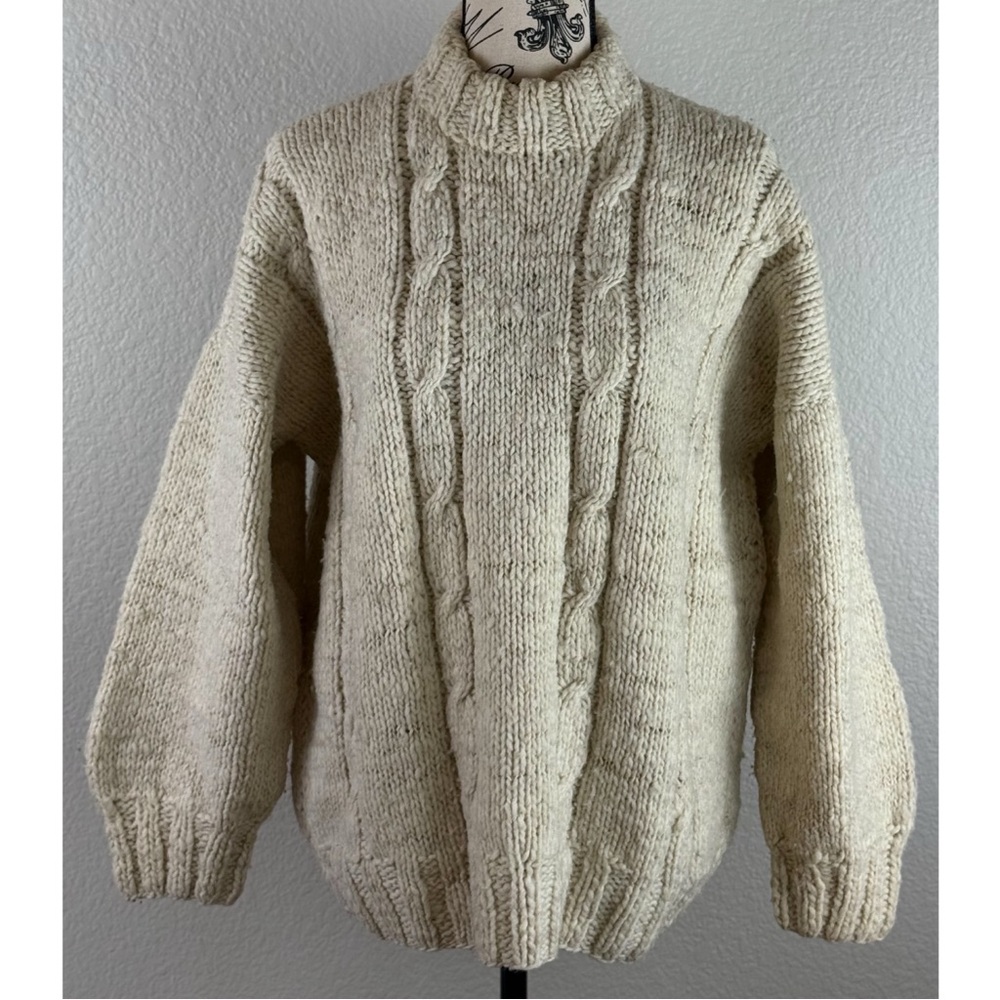 Vintage Men’s Handknit Cream Crewneck Fisherman Cable Knit Sweater, size Medium